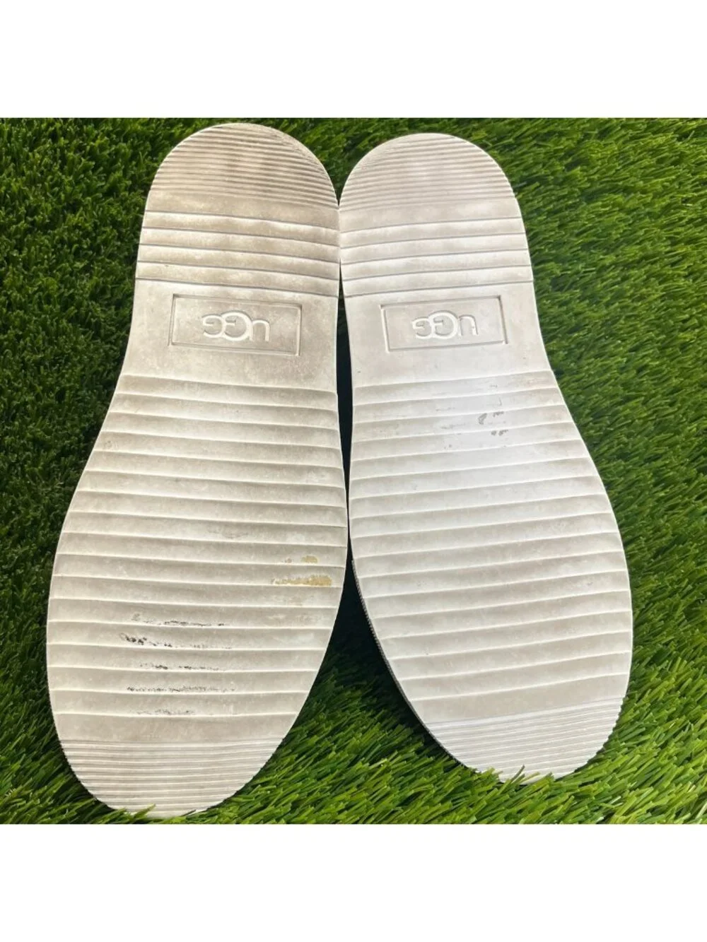 UGG please review